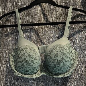 Victoria's Secret Teal Lace Bra